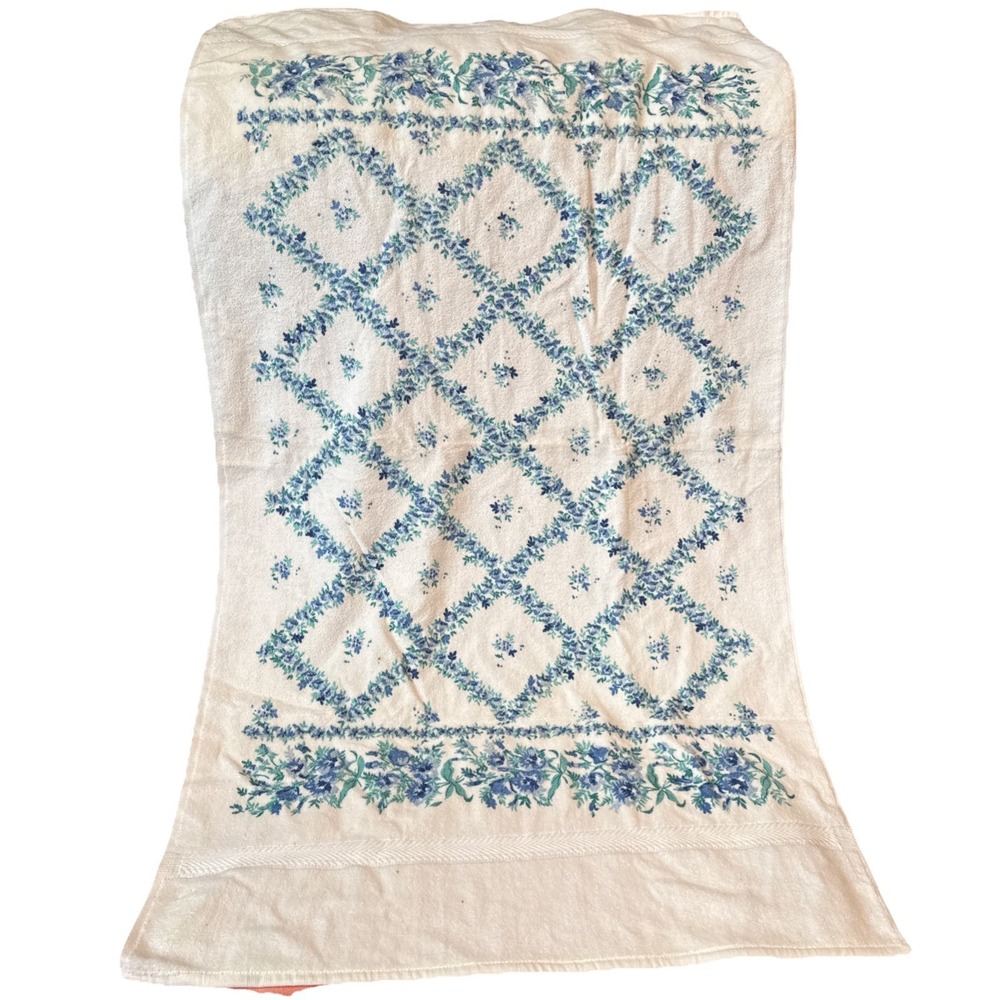 Vintage Mervyn's‎ Caress Blue Floral Bath Towel New Old Stock With Flaws